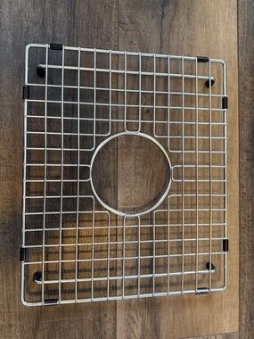 Stainless Steel Sink Protective Grid with Center Drain - Silver 15 1/2” x 13”